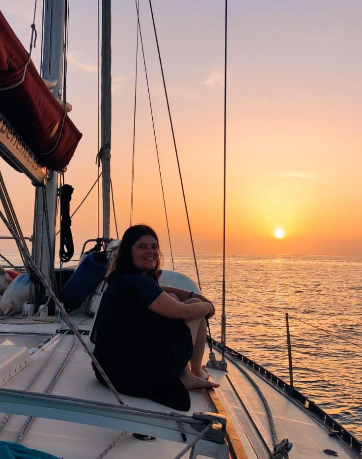 Atardecer desde la proa del velero en Formentera