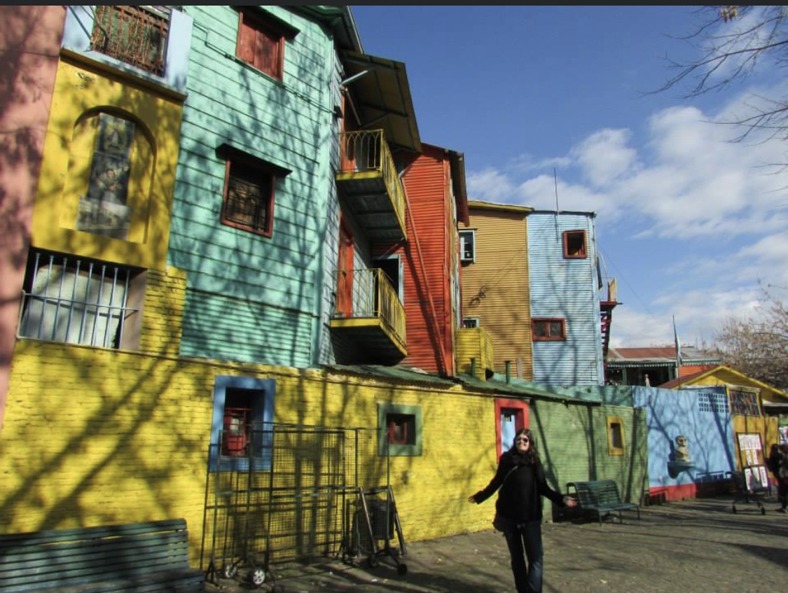 mujer.caminito.Argentina