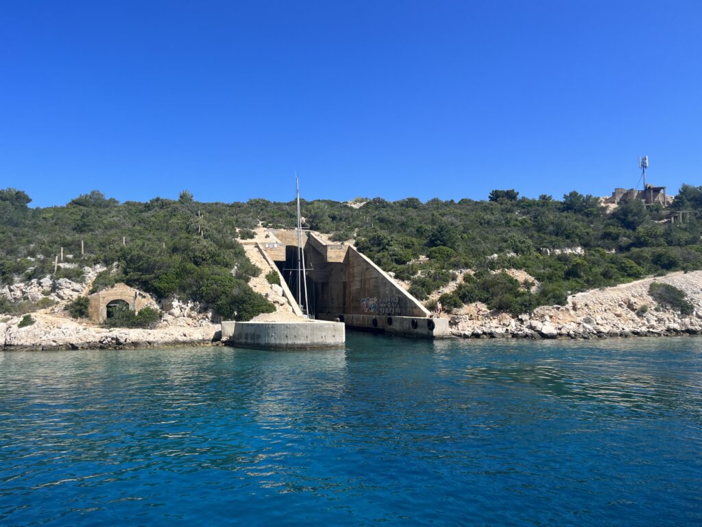 Refugio para submarinos de la segunda Guerra Mundial