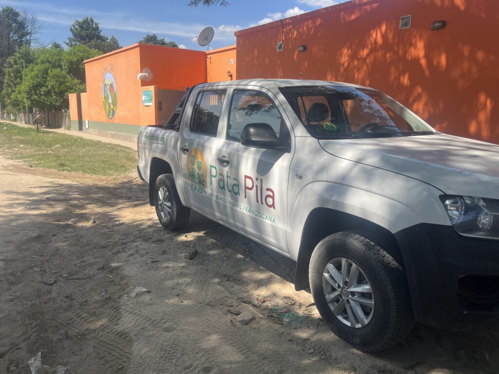 Camioneta de Pata Pila para el programa móvil de atención