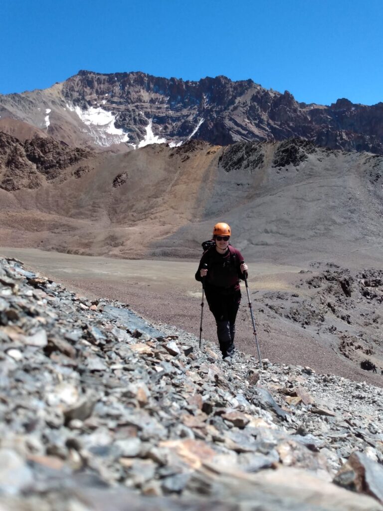 Trekking y montañismo en el Cordón del Plata