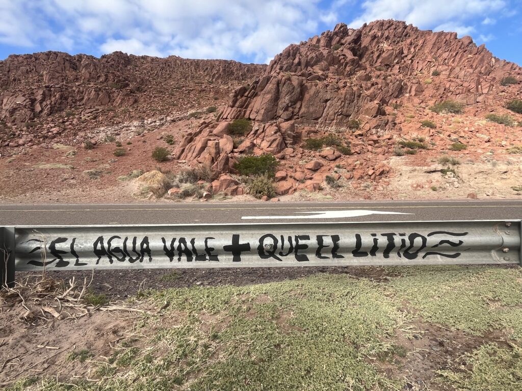 El agua vale más que el litio