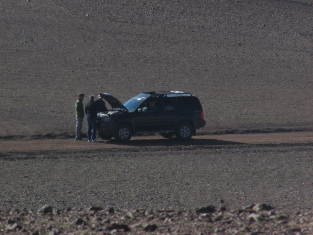 Vehículo con problemas en el motor debido a la altura