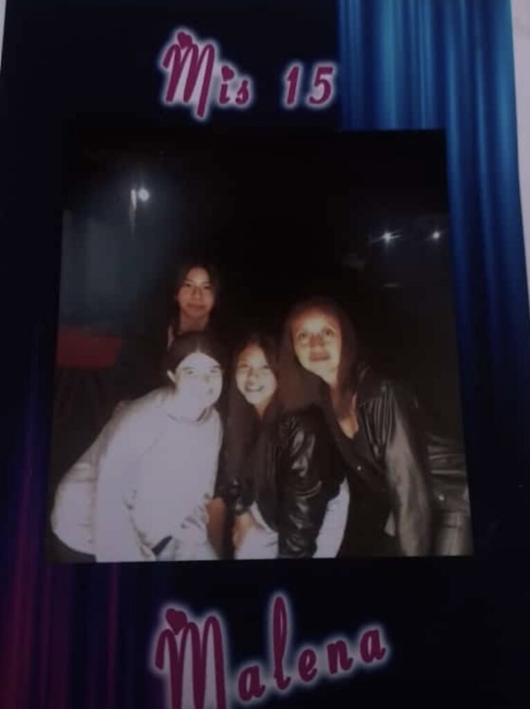 Con, Ara Cielo y Azu en la fiesta de Male
