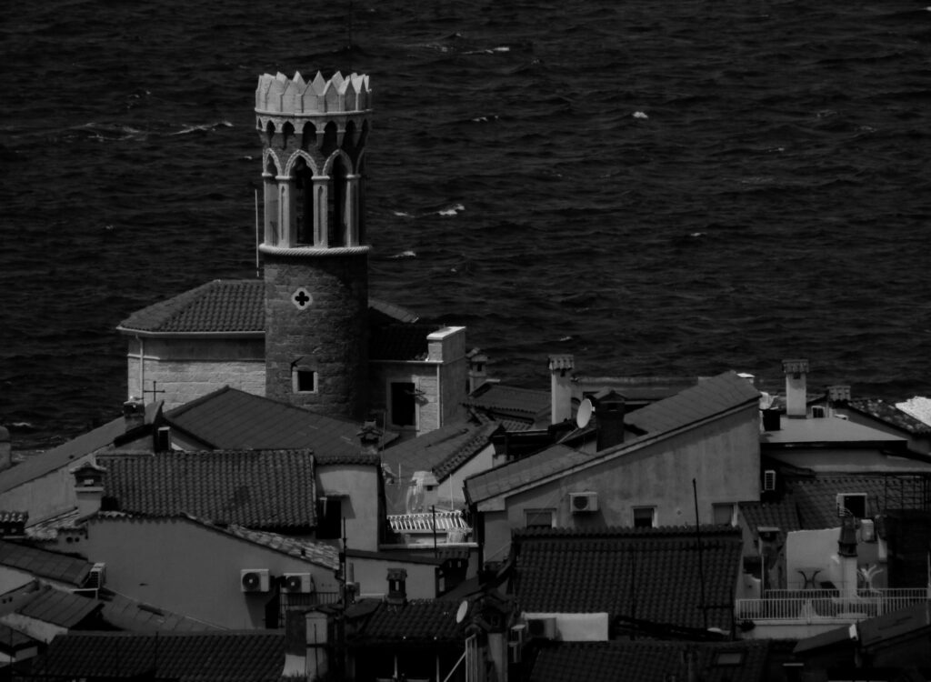 Faro de Piran