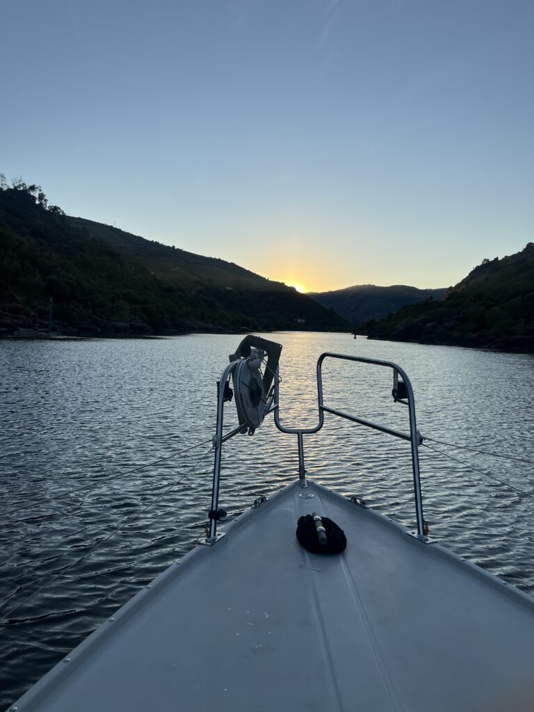 Atardecer en el río Duero