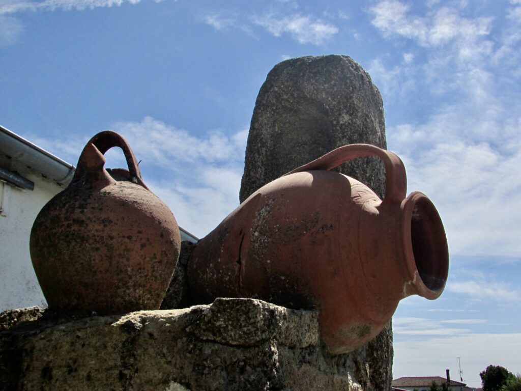 Cántaros reconvertidos en fuente