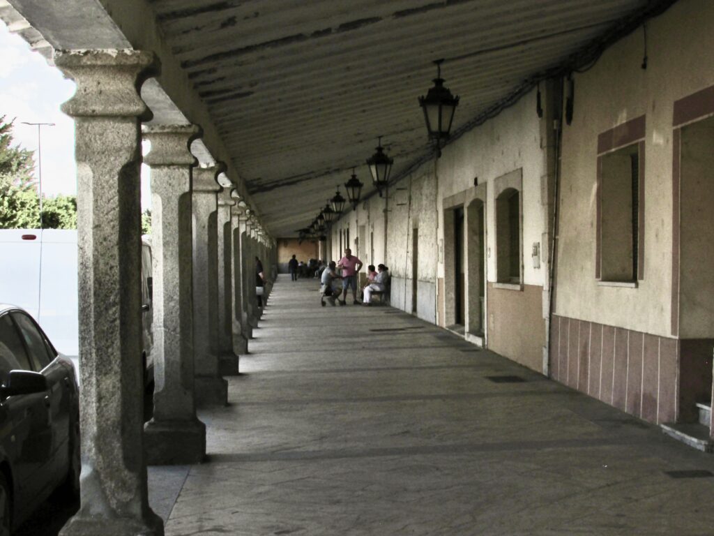 Los portales de la calle Santa Ana