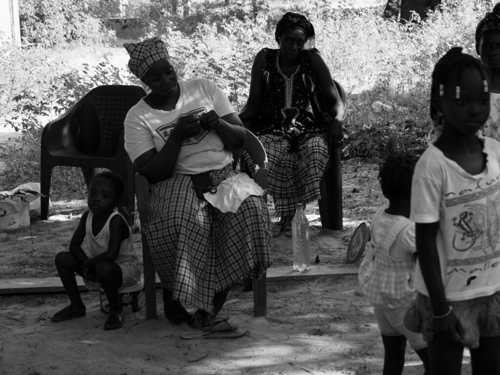 Taller de arpilleras con las mujeres de Nass-Kafeu