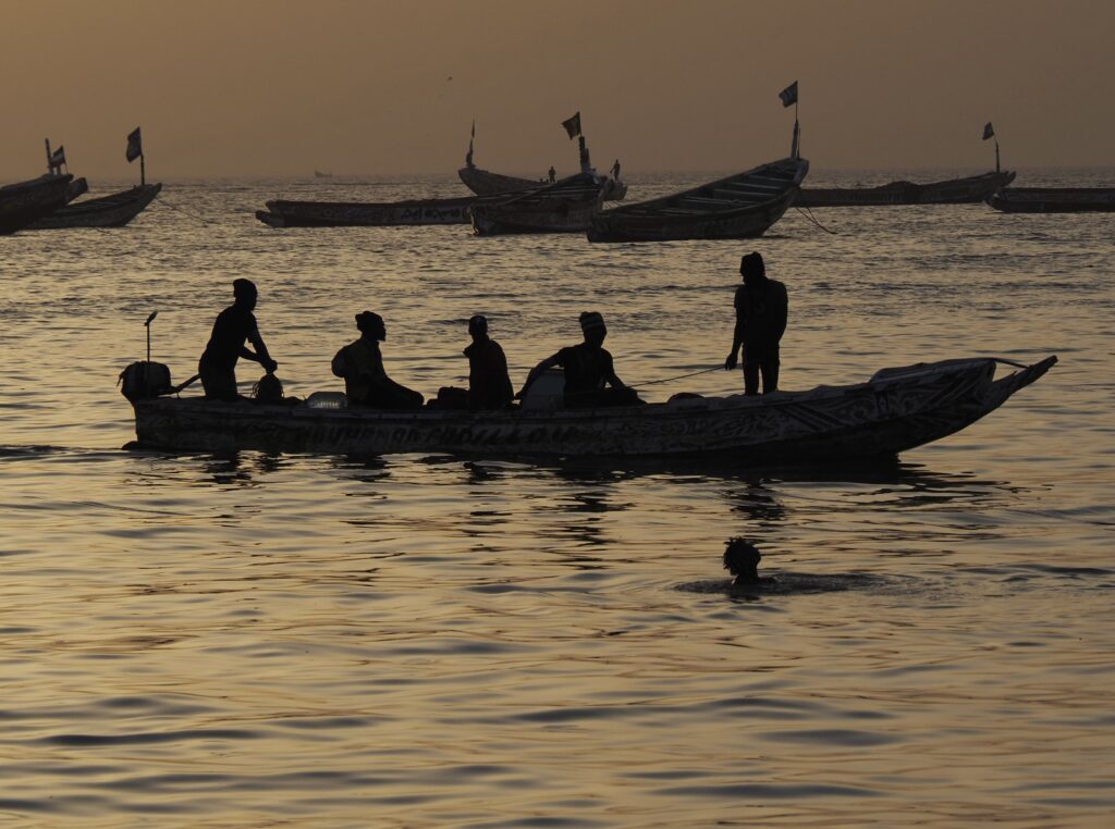 Siguen llegando los barcos