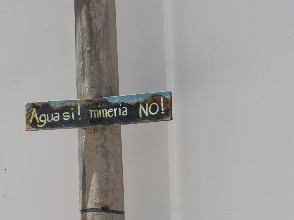 Cartel en el pueblo de Tilcara