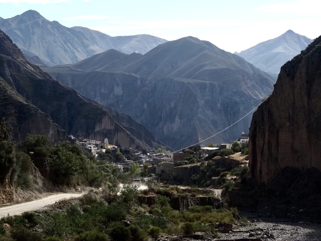 Iruya entre las montañas