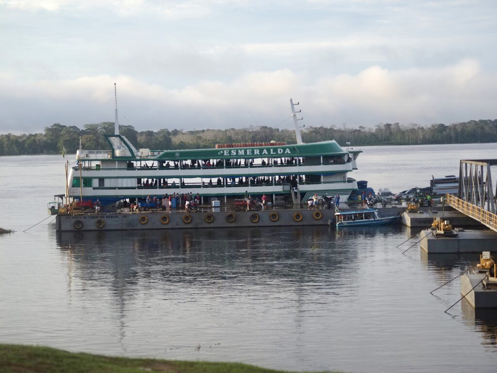 Navegar por el Amazonas