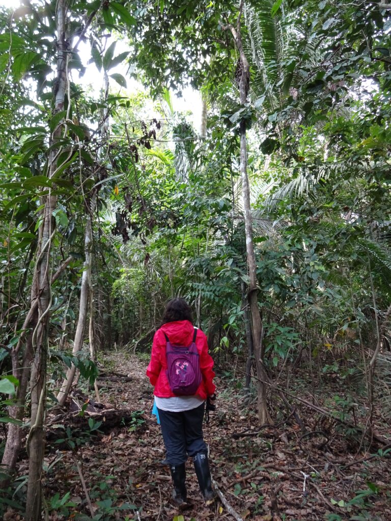 Caminando por el Amazonas en Iquitos