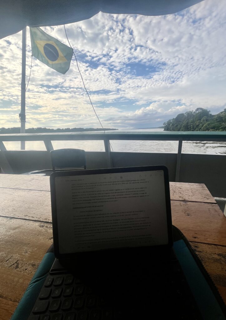 Día de oficina en el Amazonas