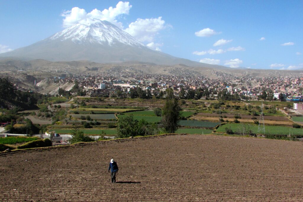 Volcán Misti y ciudad de Arequipa