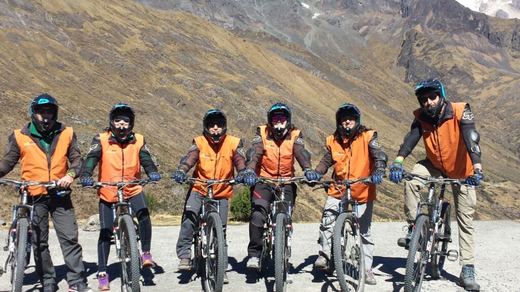Descenso en bici desde Abra Málaga