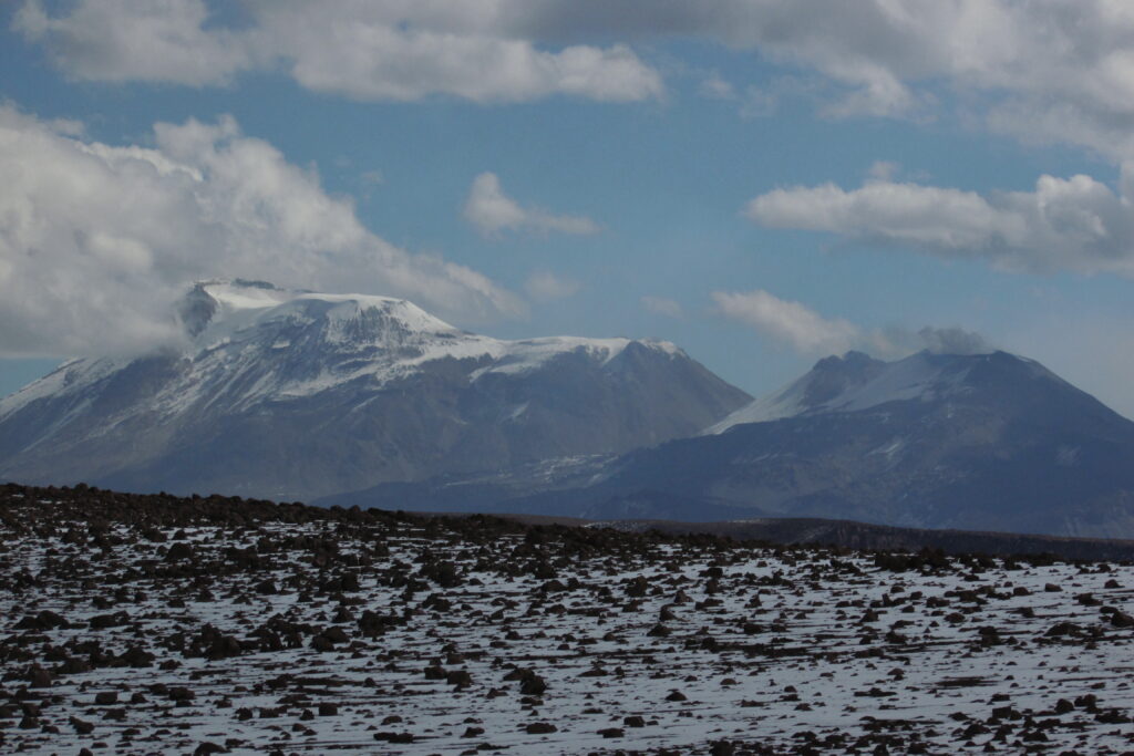 Cruce de los Andes entre Chivay y Puno