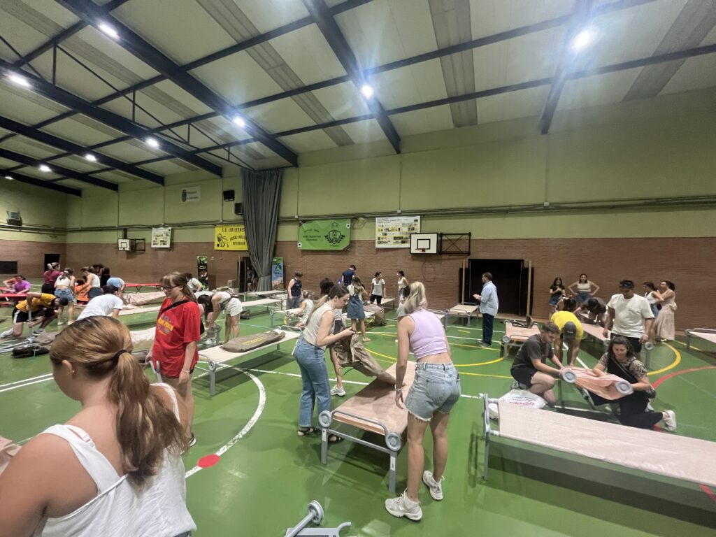 Jóvenes voluntarios durante el IF Cipérez