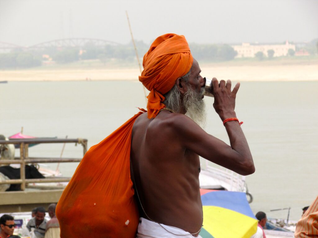 Peregrinos en Varanasi