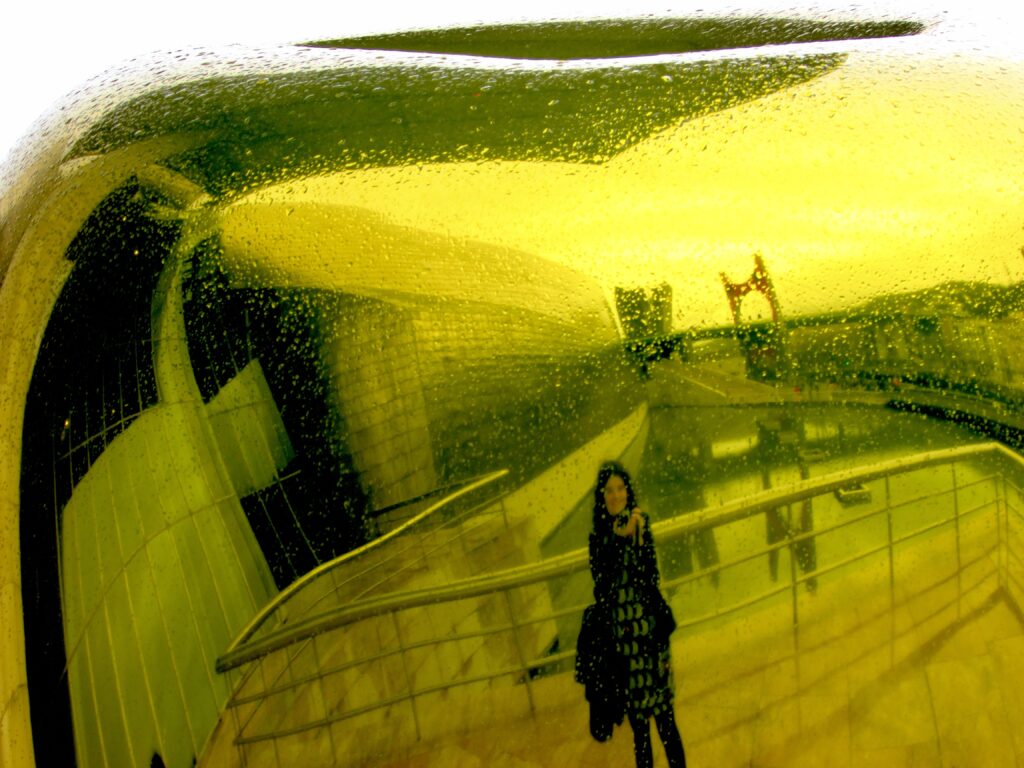El Guggenheim a través del espejo