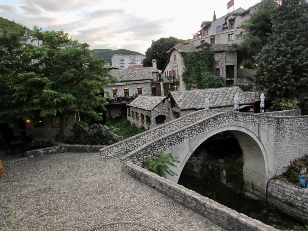 Puente torcido de Mostar