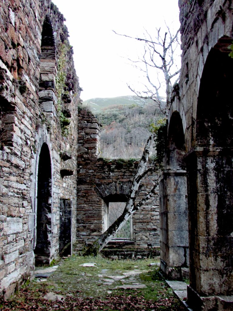 Monasterio De San Pedro De Montes