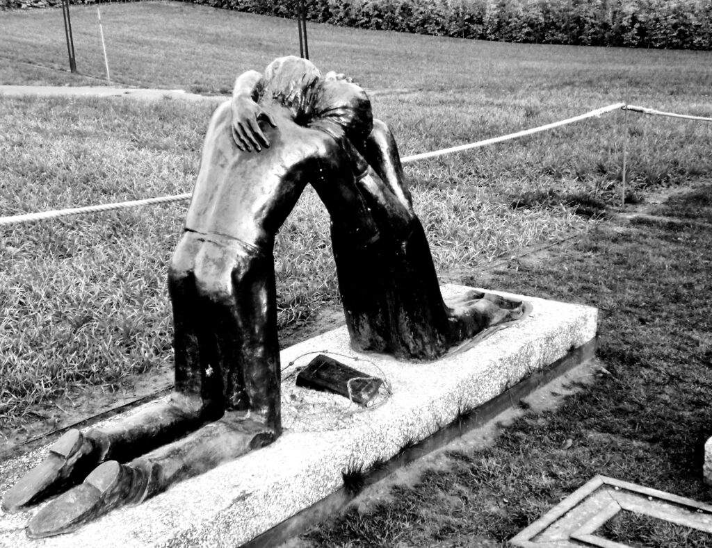 Réplica de la escultura Reconciliación en Berlín