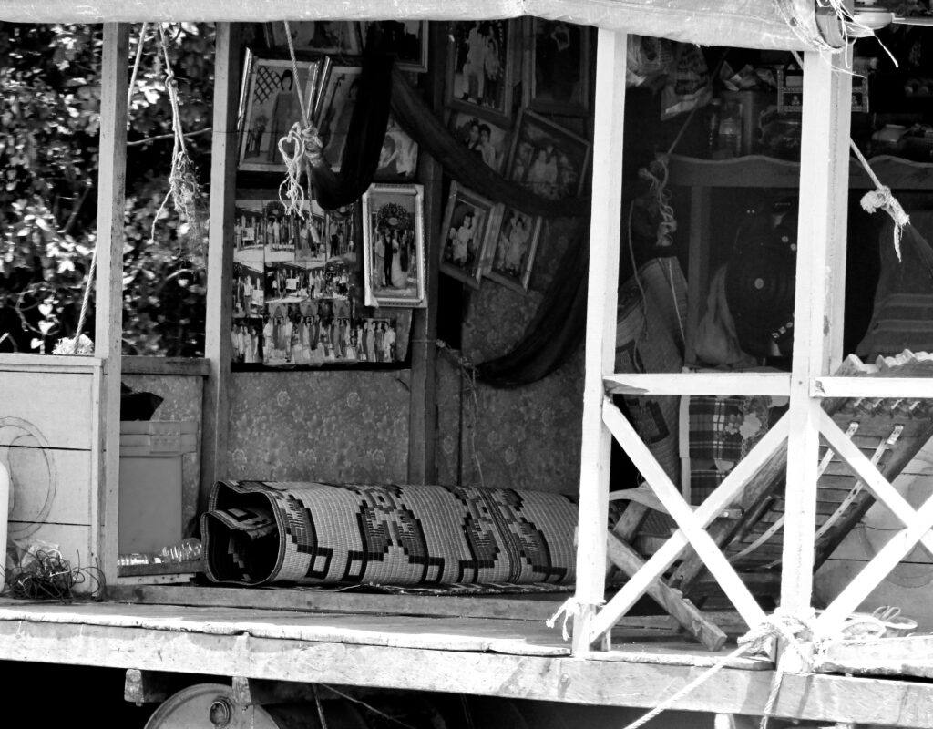 Retratos familiares en las casas flotantes