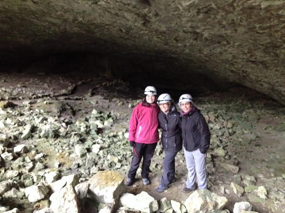 Espeleología en Ojo Guareña