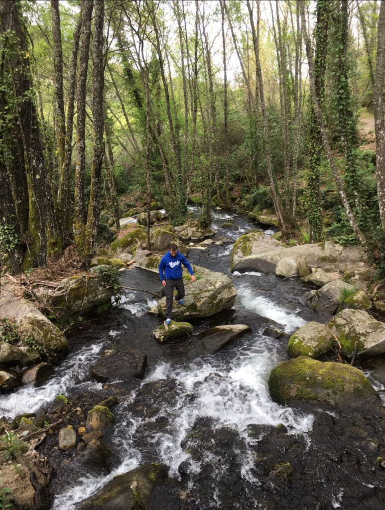 Camino del agua en Mogarraz