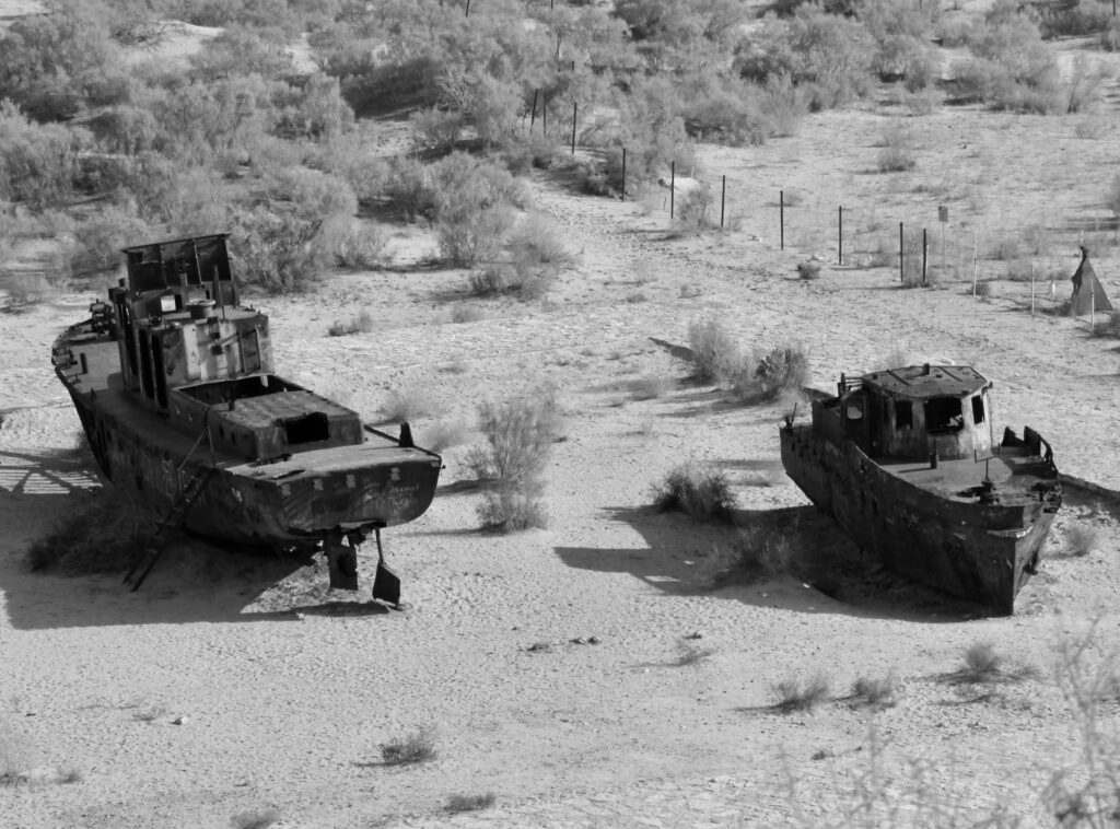 Cementerio de barcos en el mar de Aral