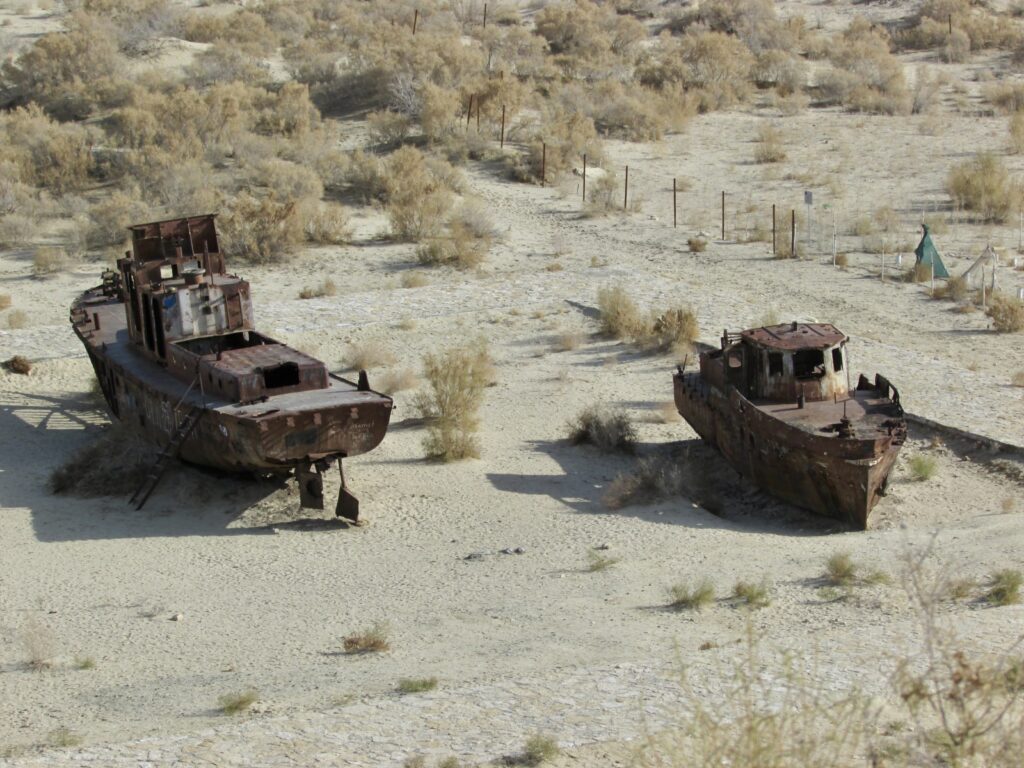 Cementerio de barcos de Monyak
