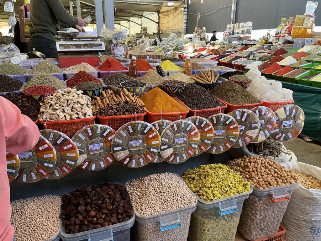 Especias en el mercado de Tashkent
