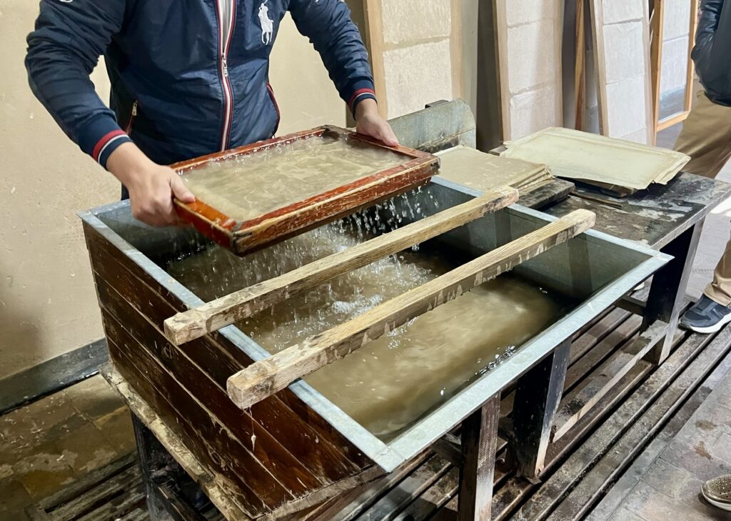 Fabricación tradicional de papel
