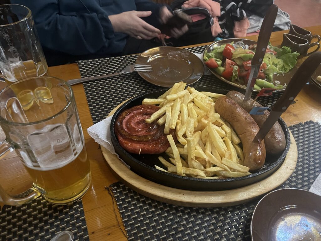 Cena en el Bochka pivo bar