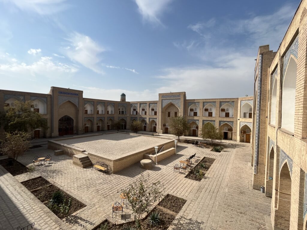 Orient Star Hotel en Jiva