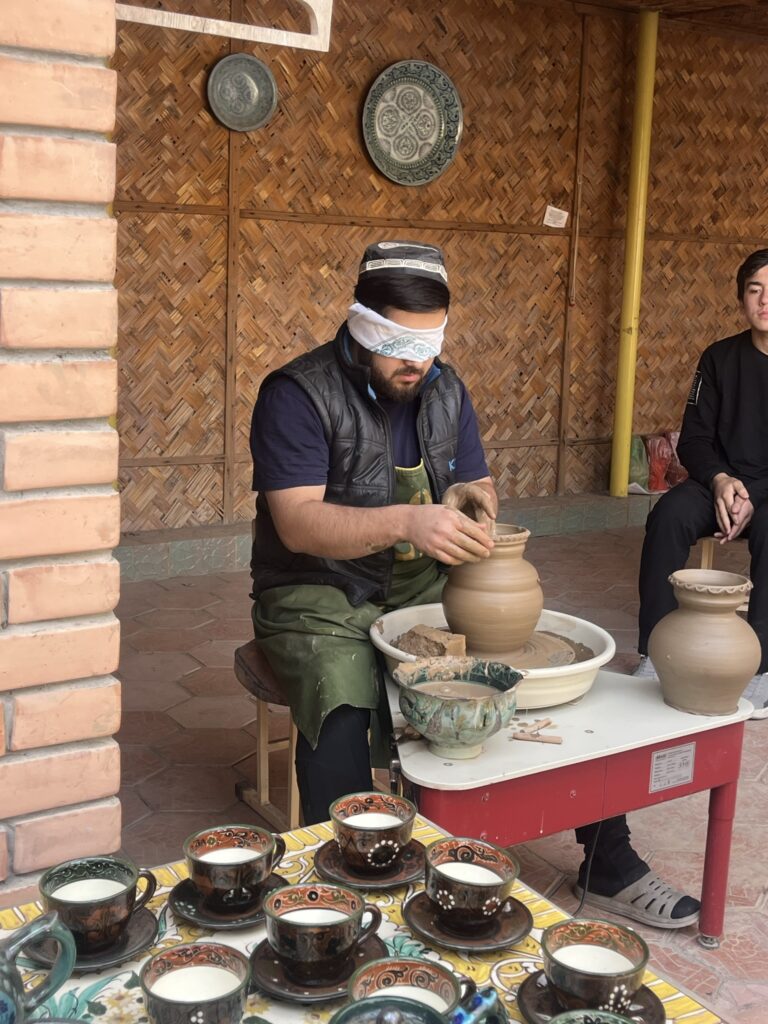 Maestros artesanos en Rishton