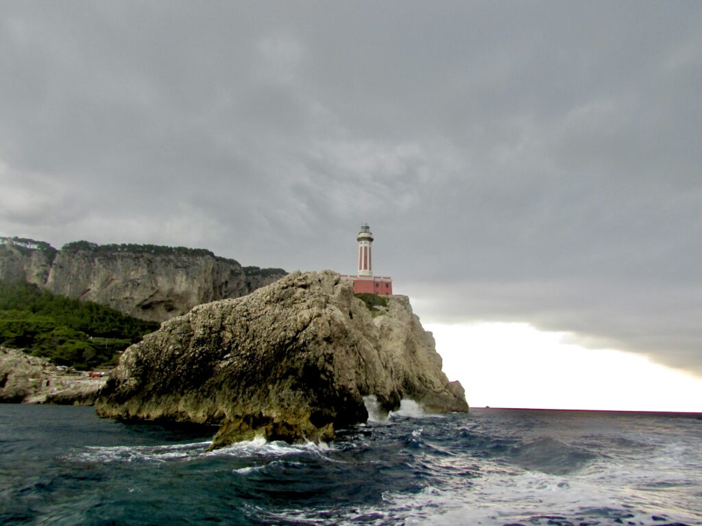 Faro di punta Carena