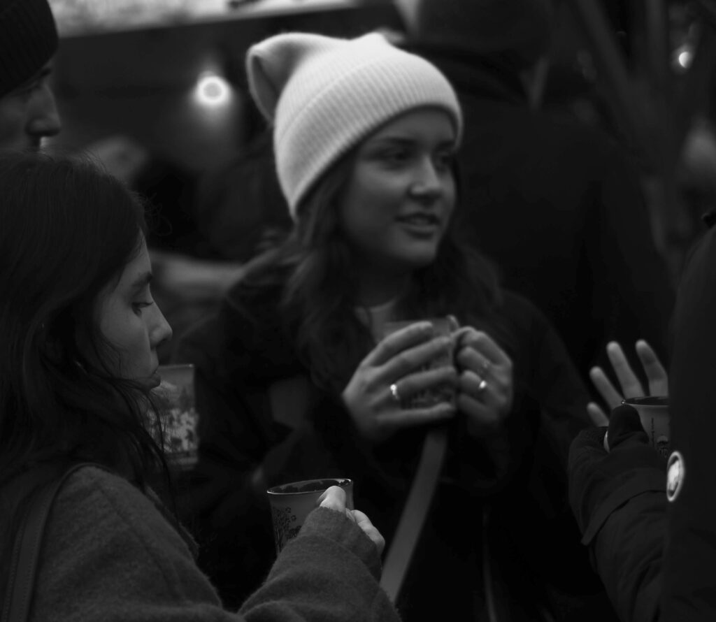 Vino caliente para calentarse las manos