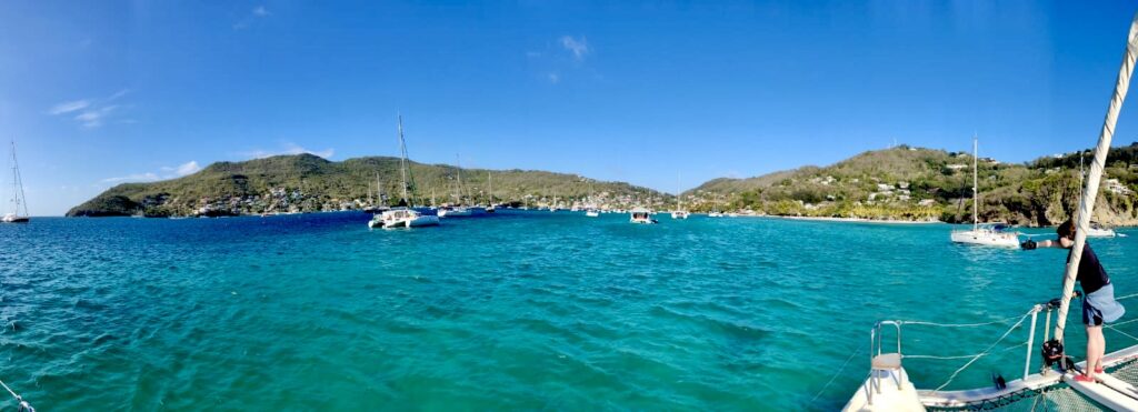 Vigilando los bajos desde la proa