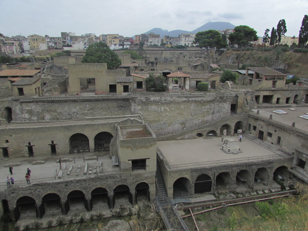 El Vesubio sobre los restos de Herculano