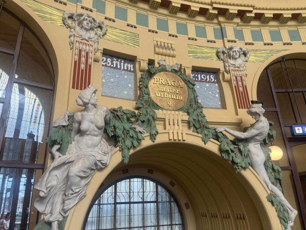 Antigua estación de tren de Praga