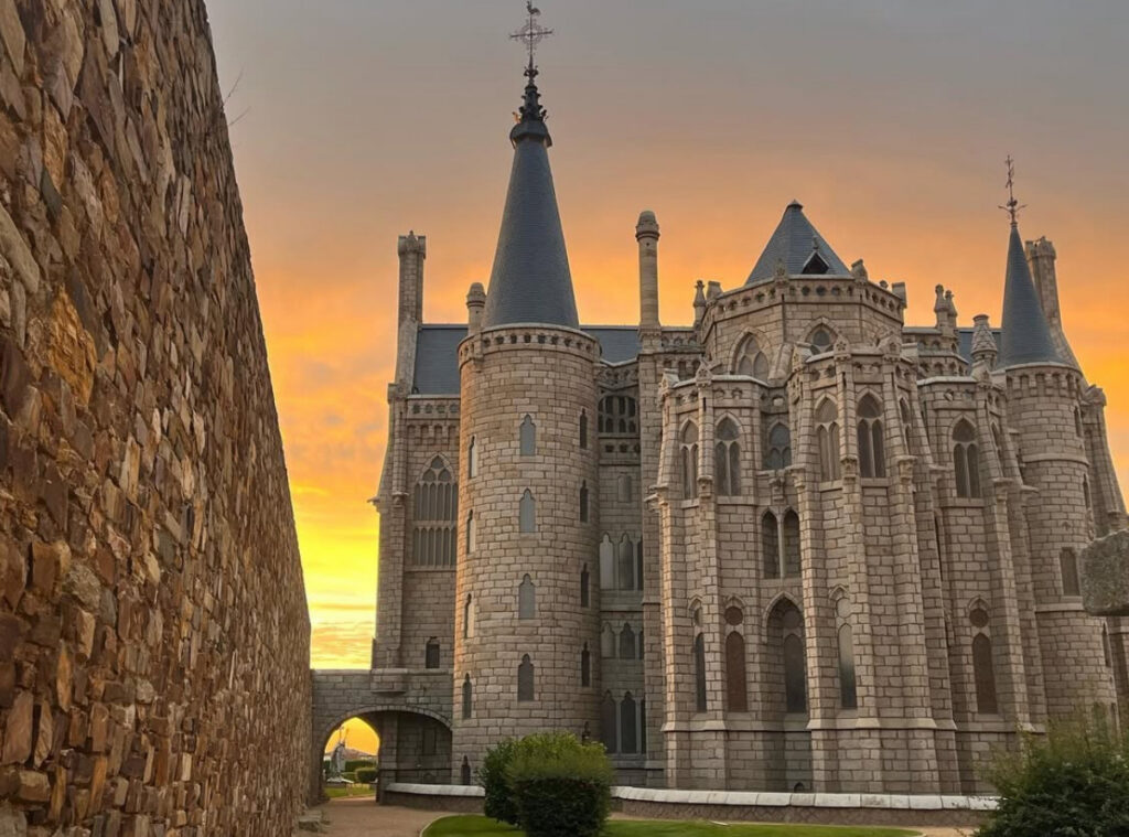 Palacio episcopal de Astorga