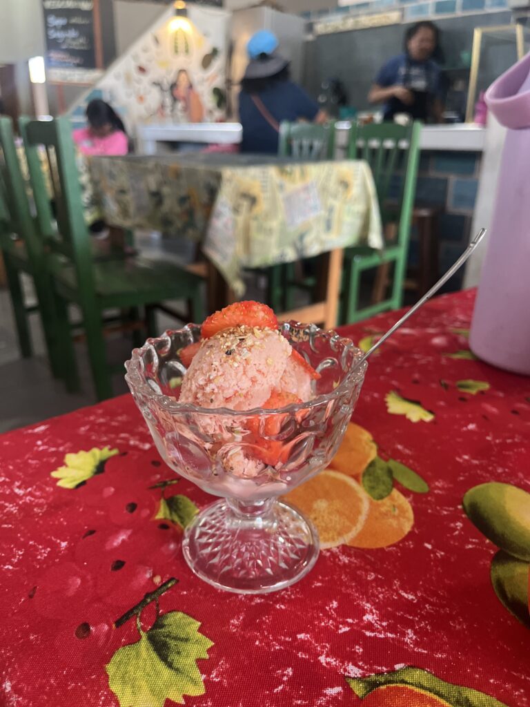 Helado artesanal en el mercado de Samaipata