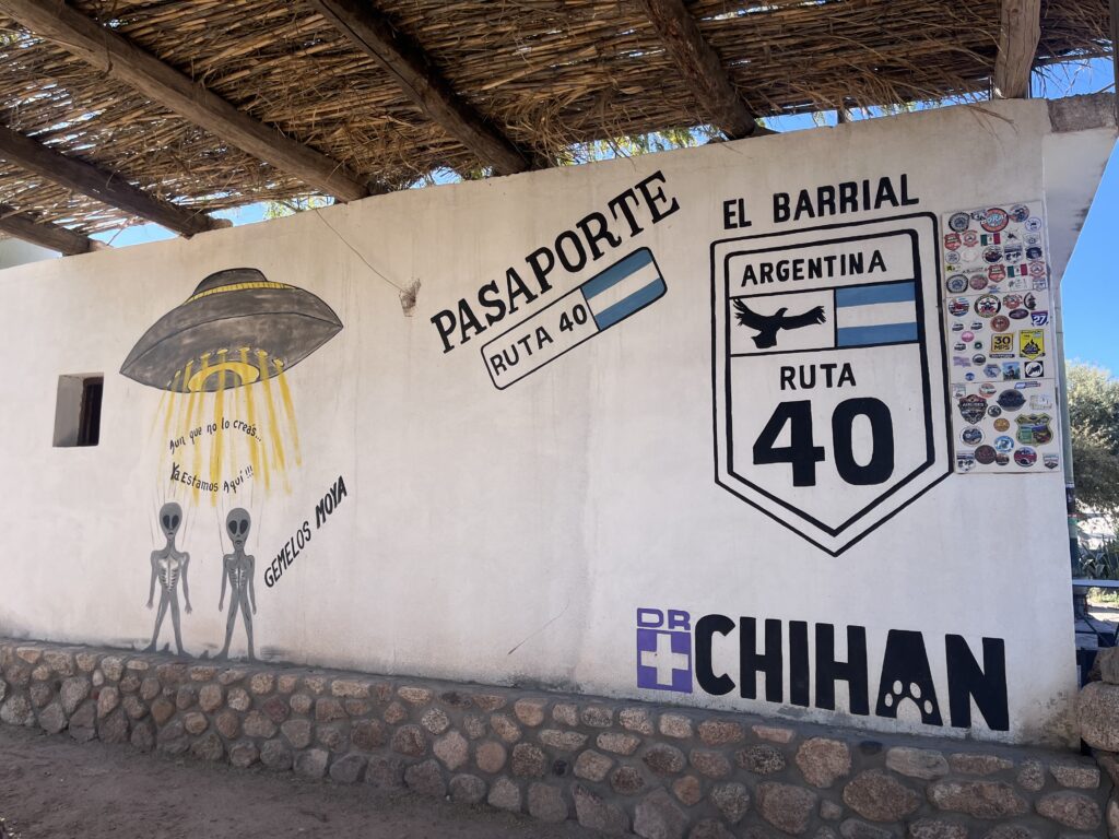 La ruta 40 atravesando los Valles Calchaquíes